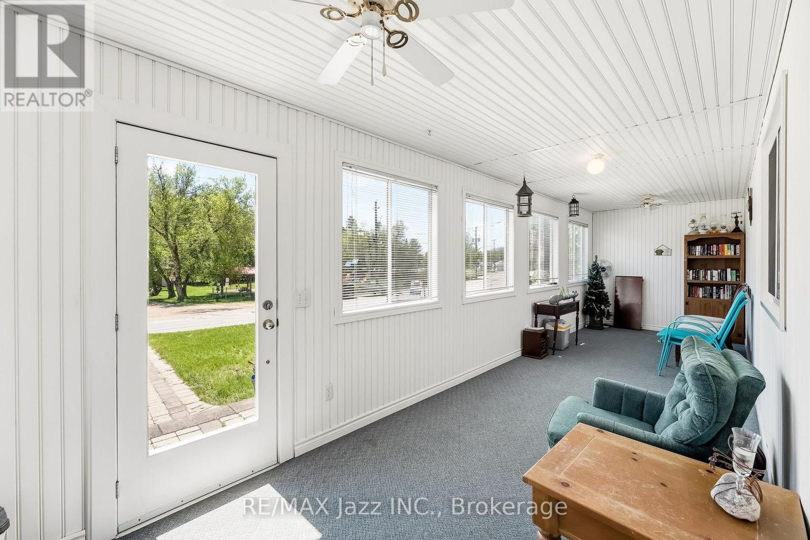 5492 Hwy 620, Wollaston, ON - Photo Showing Other Room