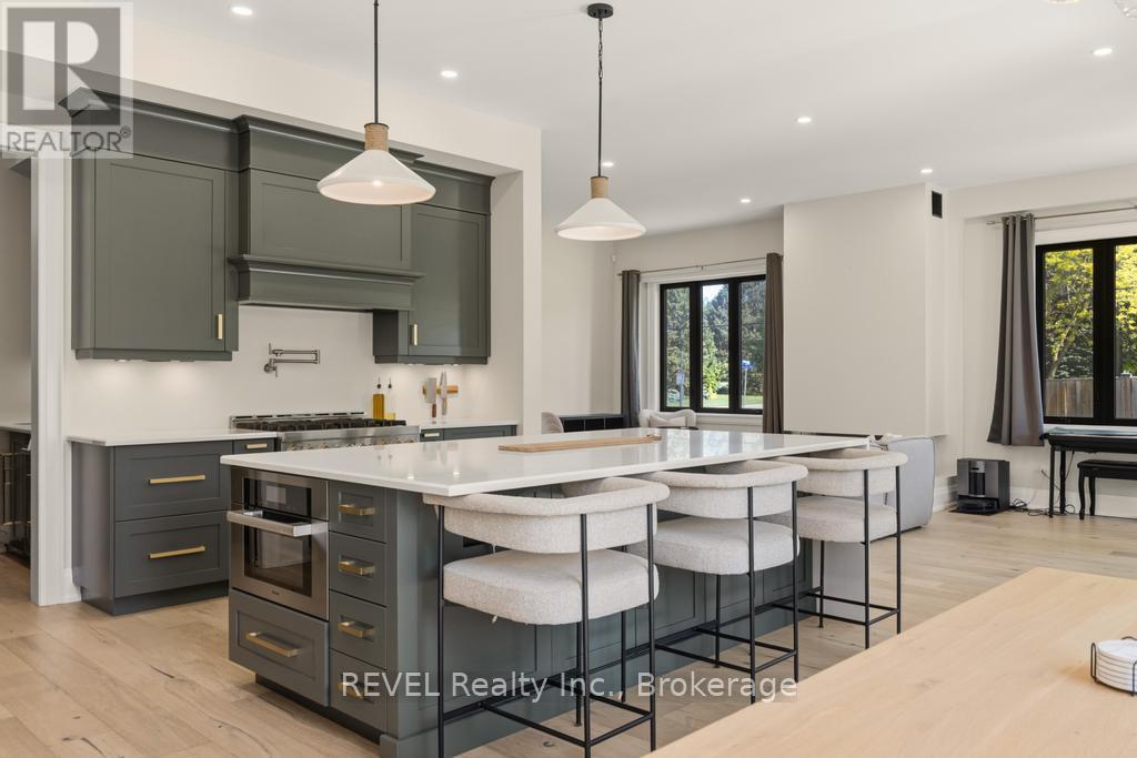 6206 Lucia Drive, Niagara Falls (Stamford), ON - Indoor Photo Showing Other Room