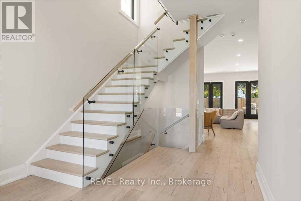 6206 Lucia Drive, Niagara Falls (Stamford), ON - Indoor Photo Showing Other Room