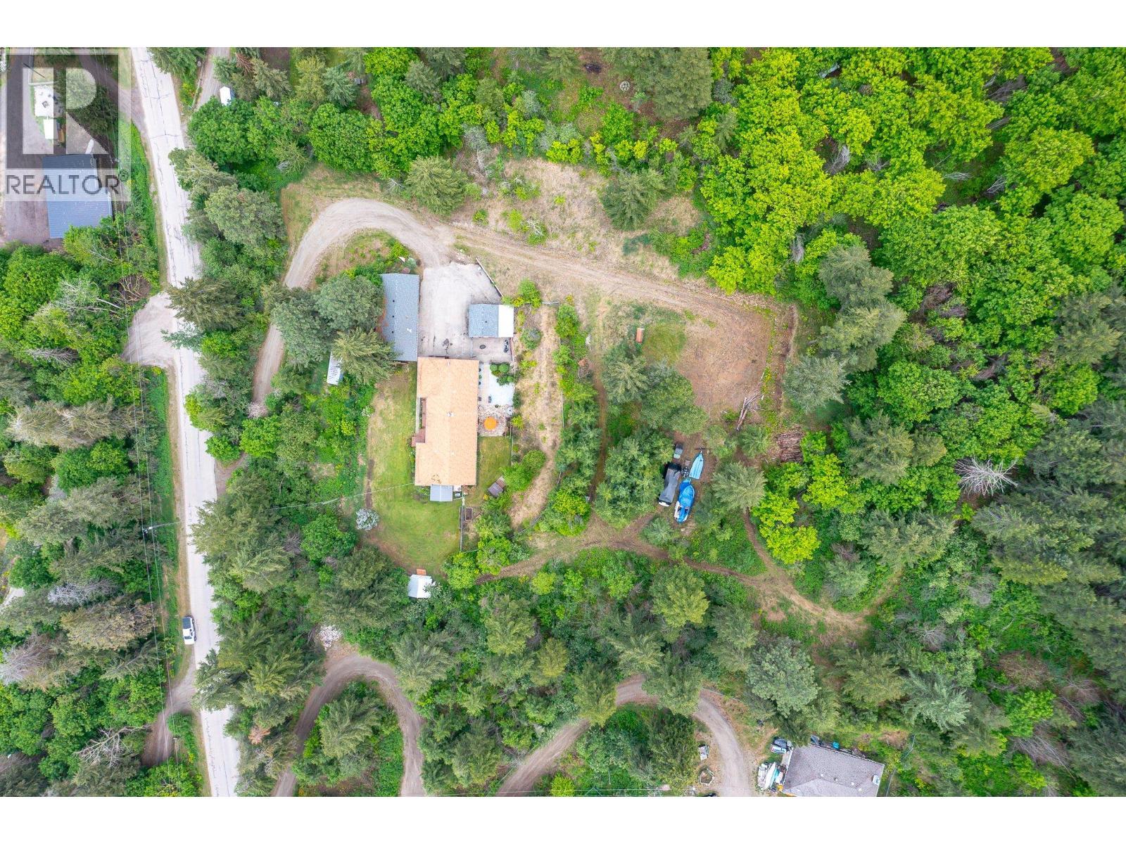 6960 Brewer Road, Coldstream, BC - Outdoor