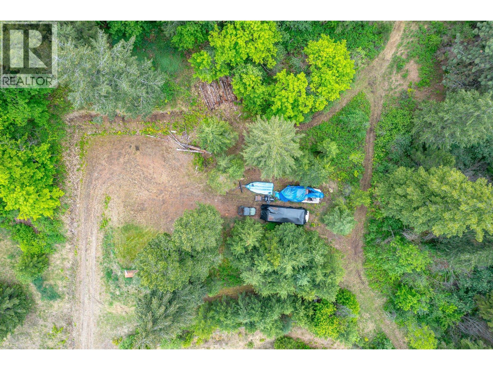 6960 Brewer Road, Coldstream, BC - Outdoor