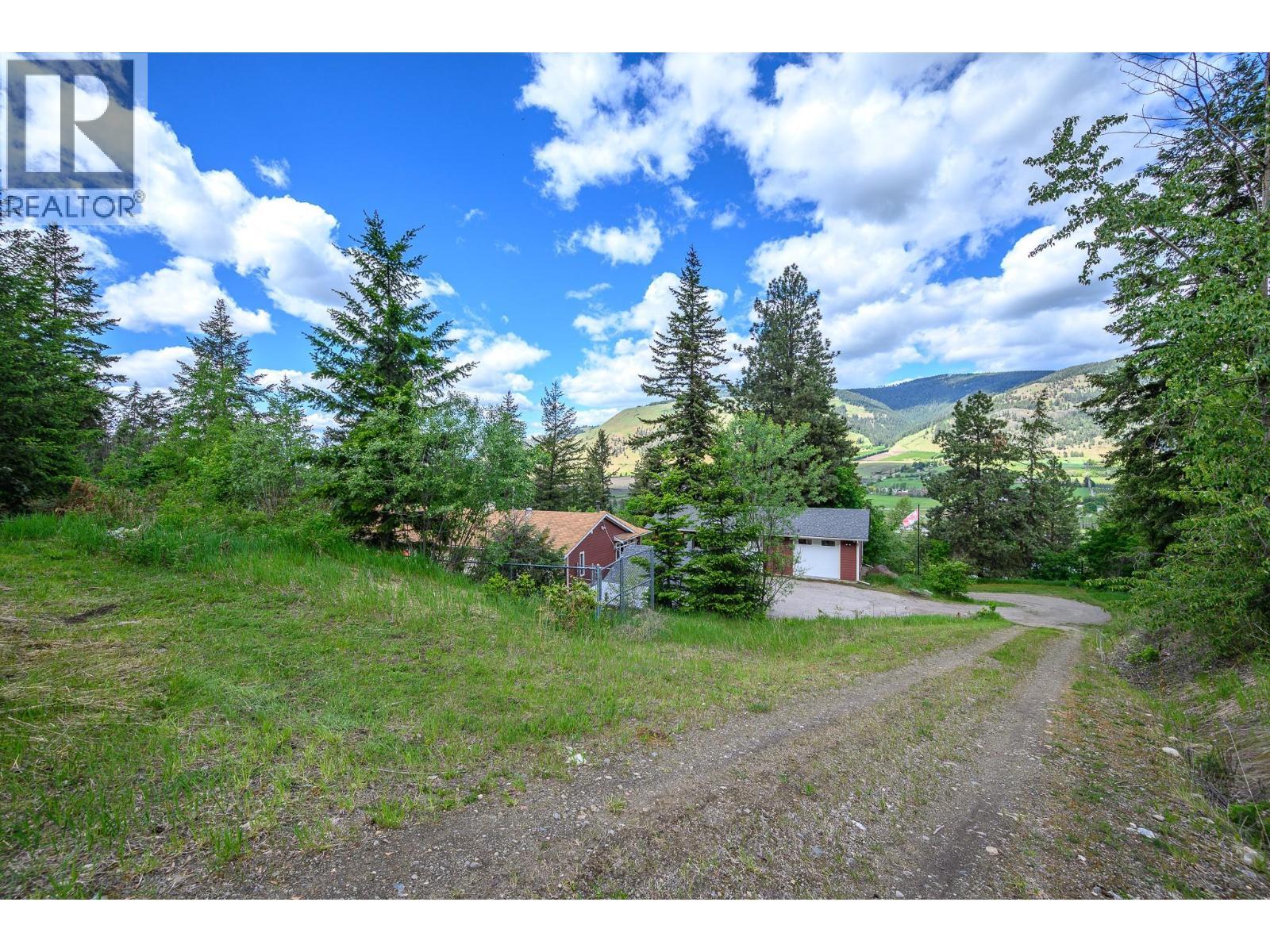 6960 Brewer Road, Coldstream, BC - Outdoor
