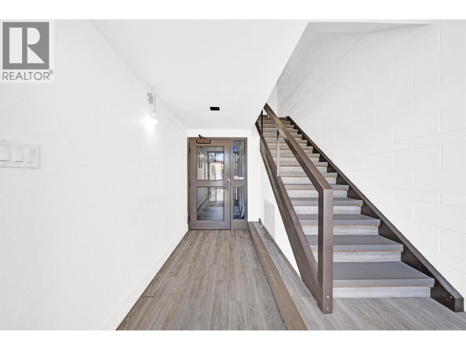 6625 Fraser Street, Vancouver, BC