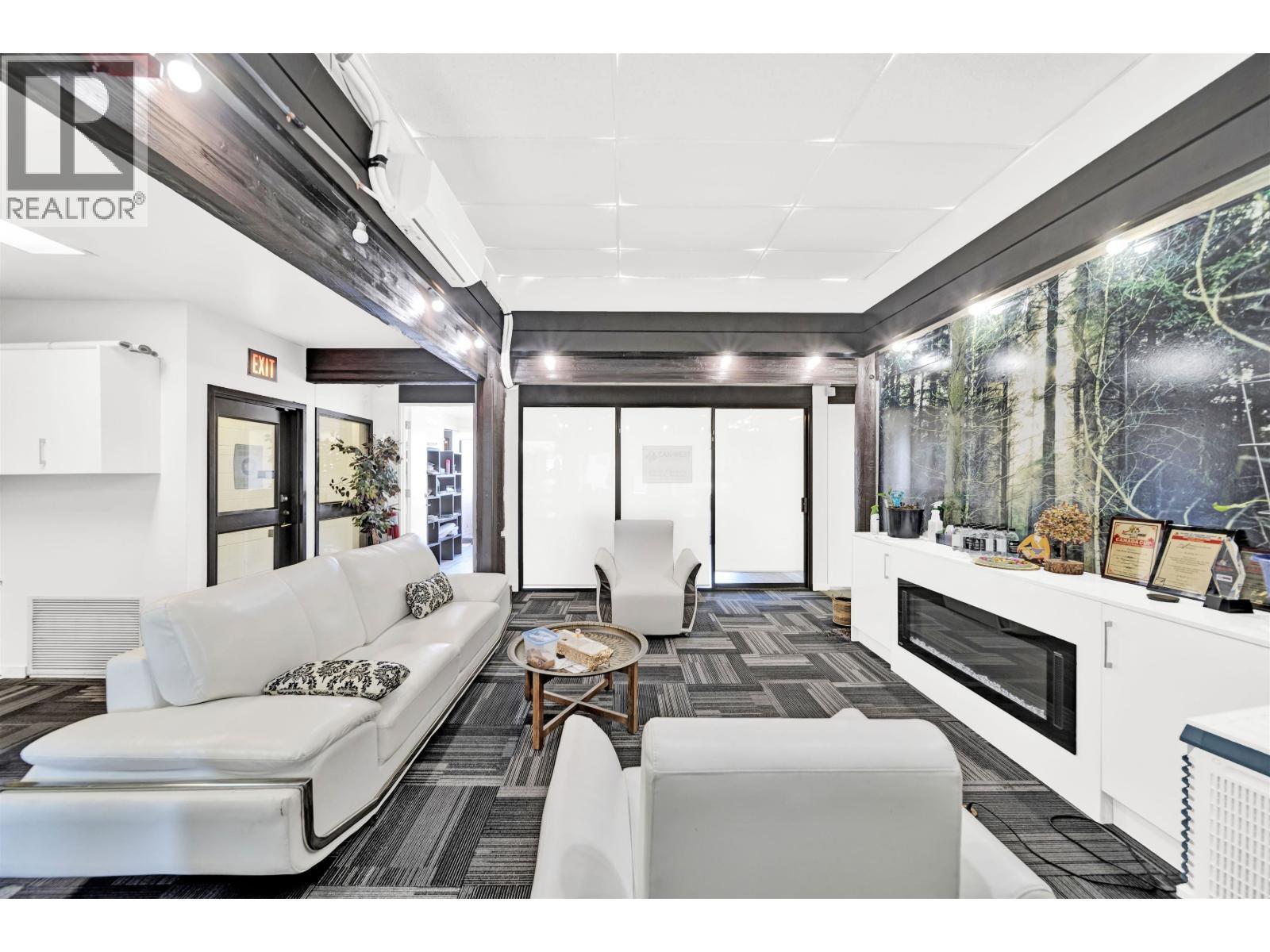 6625 Fraser Street, Vancouver, BC