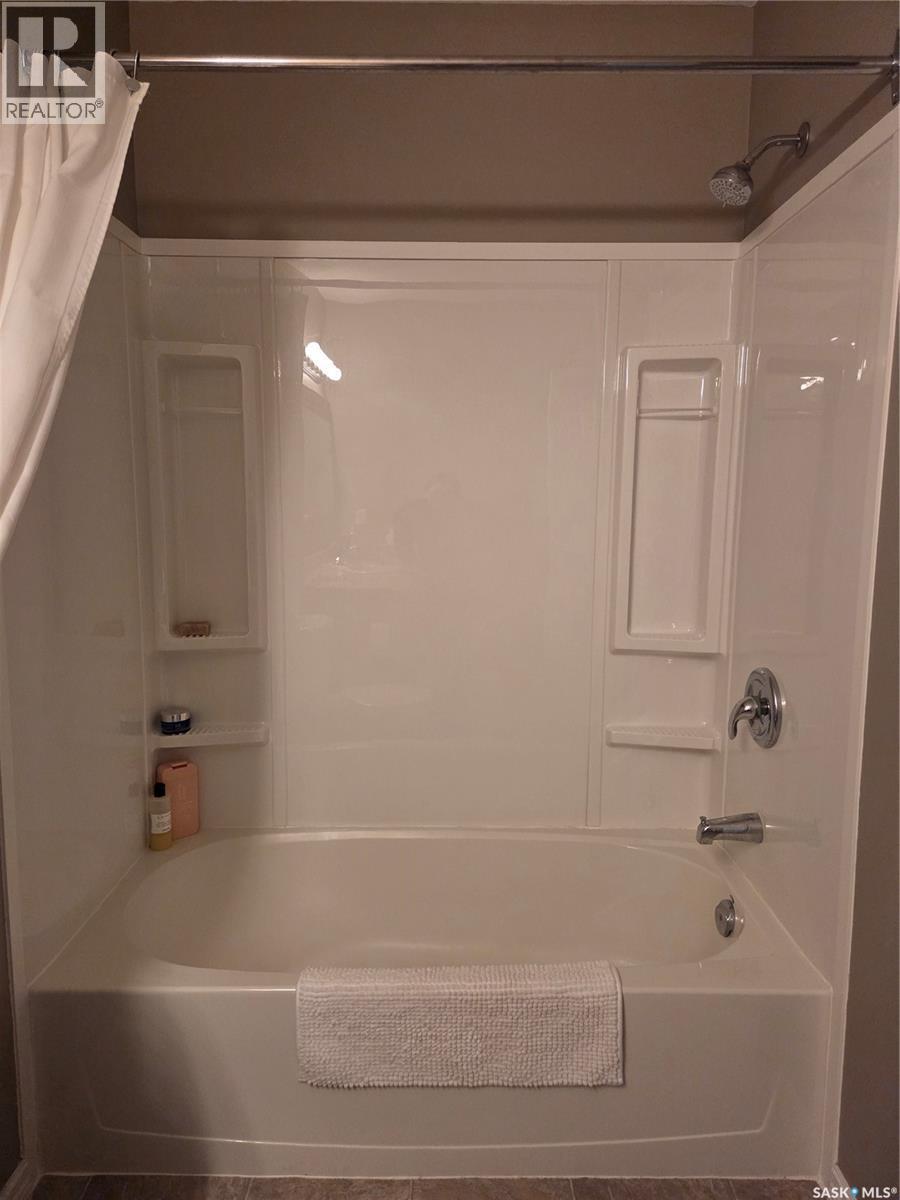 4144 Buckingham Drive E, Regina, SK