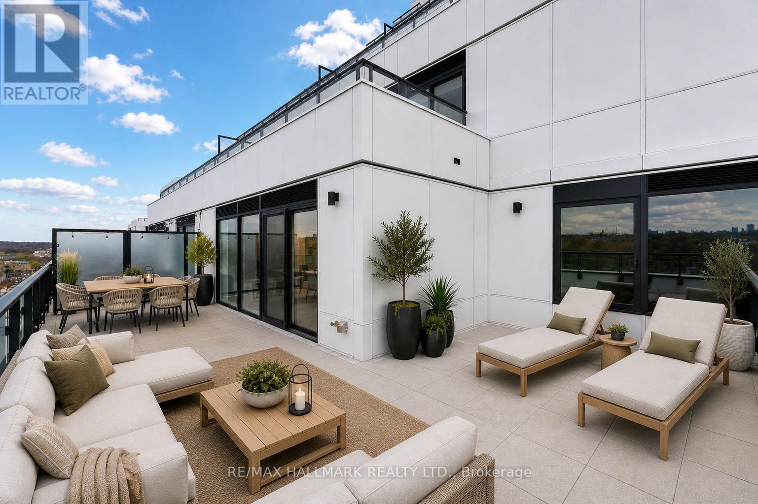 1113 - 1050 Eastern Avenue, Toronto, ON - Outdoor With Exterior