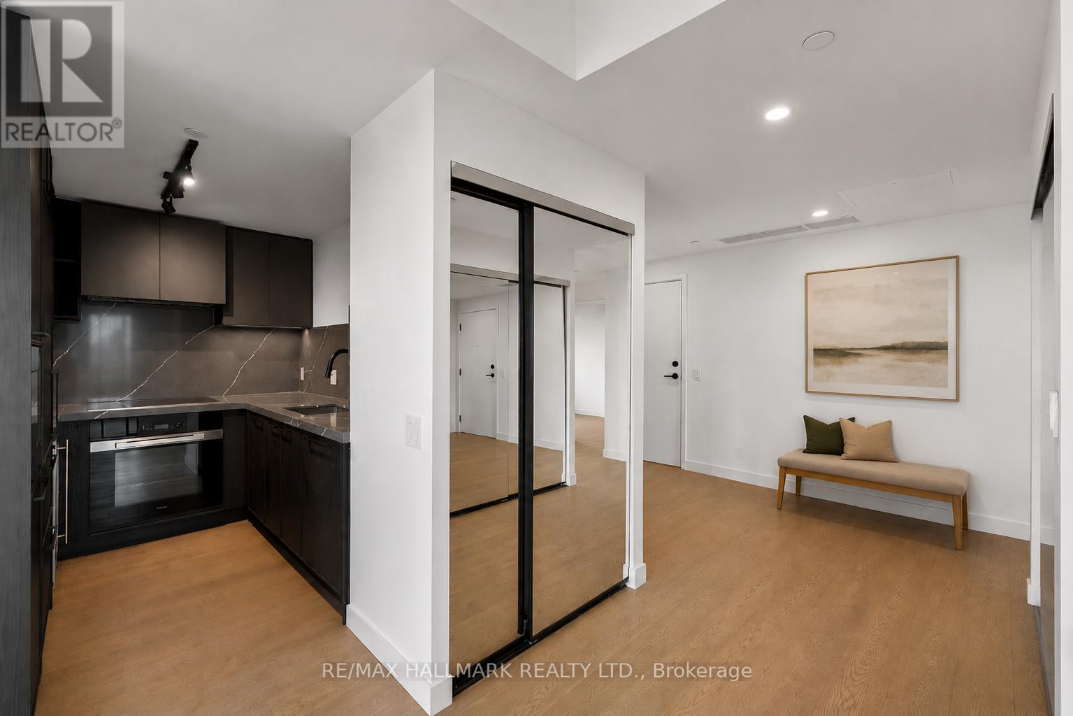 1113 - 1050 Eastern Avenue, Toronto, ON - Indoor Photo Showing Other Room