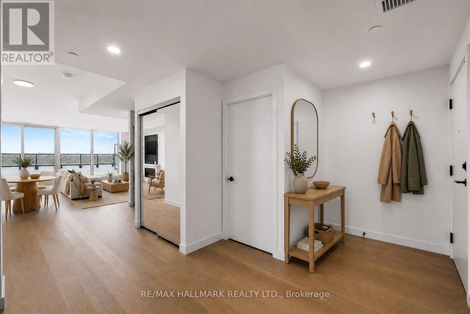 1113 - 1050 Eastern Avenue, Toronto, ON - Indoor Photo Showing Other Room