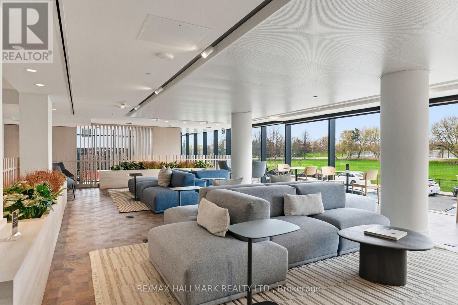 1113 - 1050 Eastern Avenue, Toronto, ON - Indoor