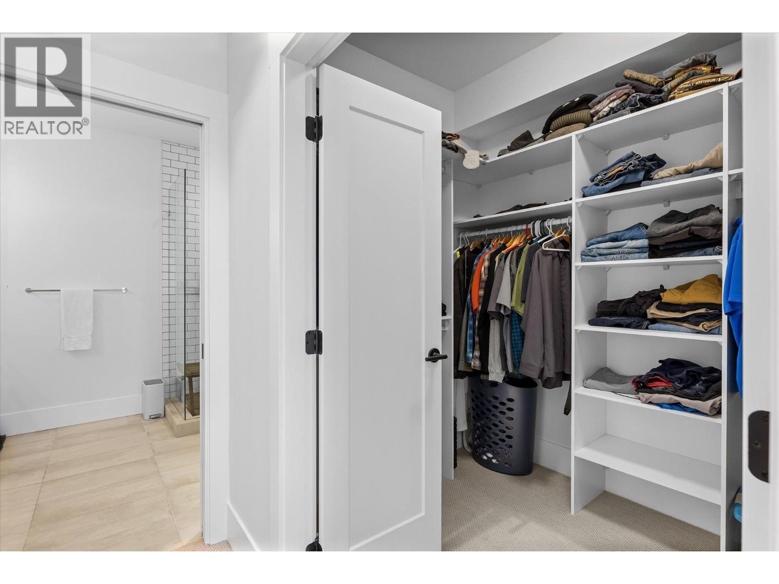 185 Diamond Way, Vernon, BC - Indoor With Storage