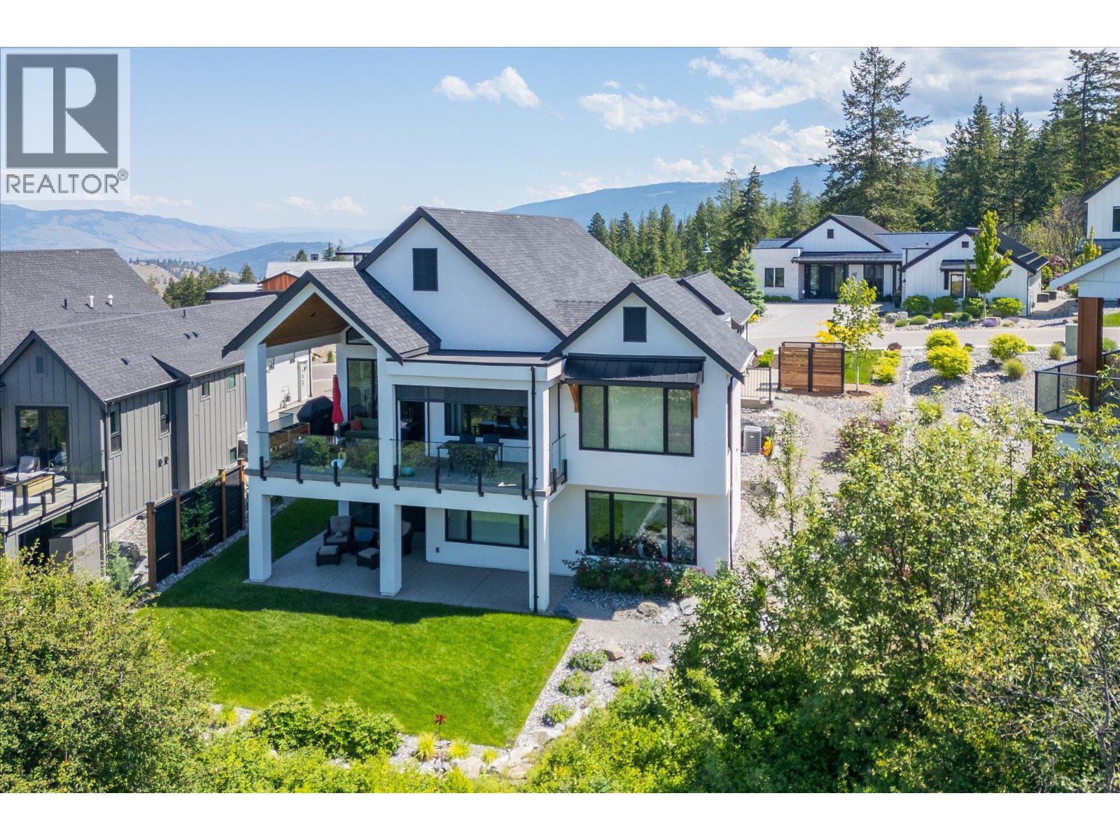 185 Diamond Way, Vernon, BC - Outdoor With Facade
