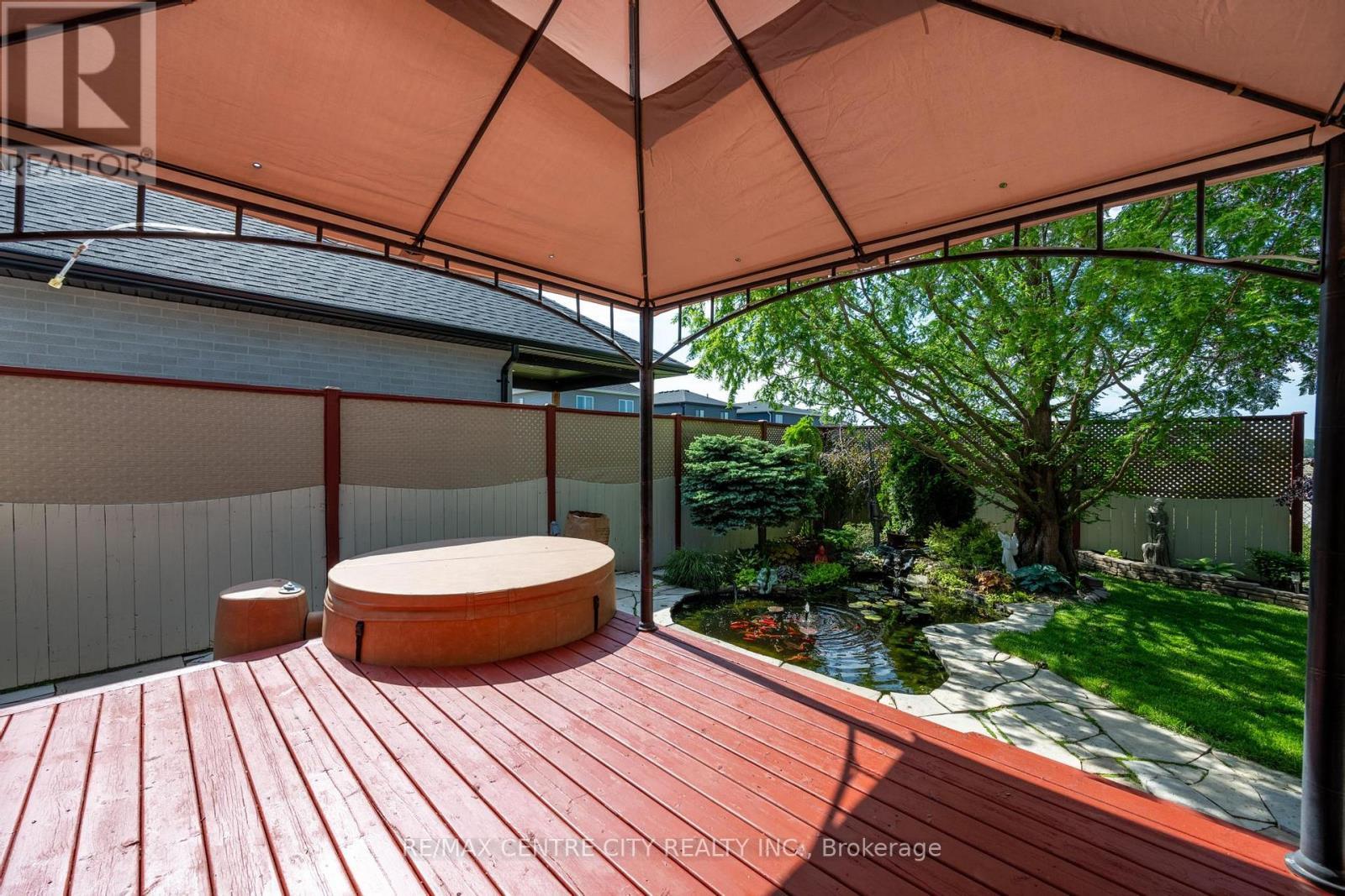 19 Hamilton Street, North Middlesex (Ailsa Craig), ON - Outdoor With Deck Patio Veranda With Exterior
