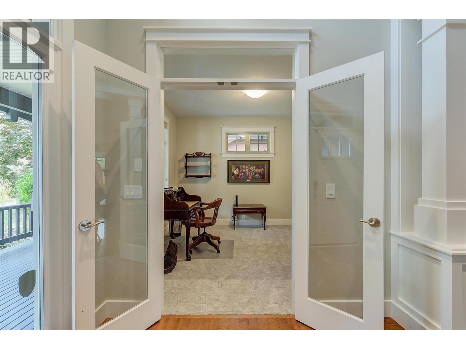 210 Dormie Place, Vernon, BC - Indoor