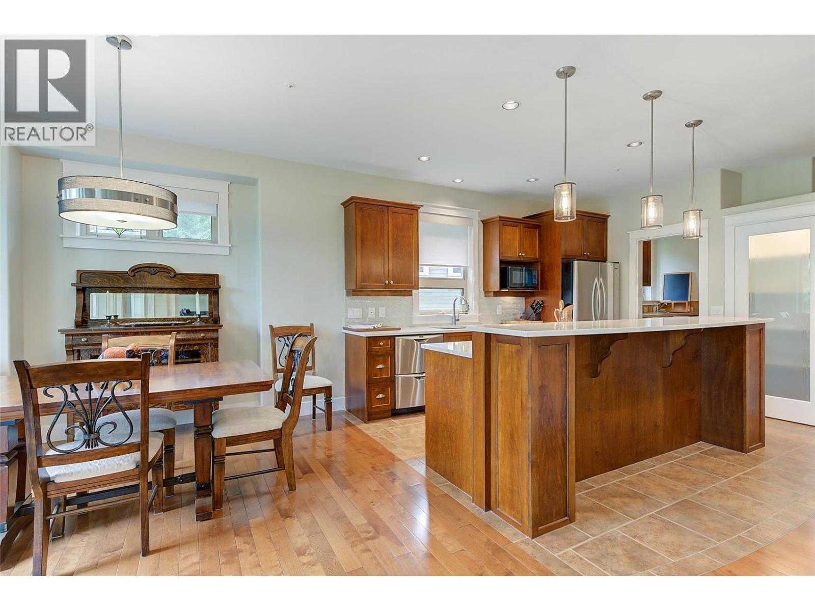 210 Dormie Place, Vernon, BC - Indoor