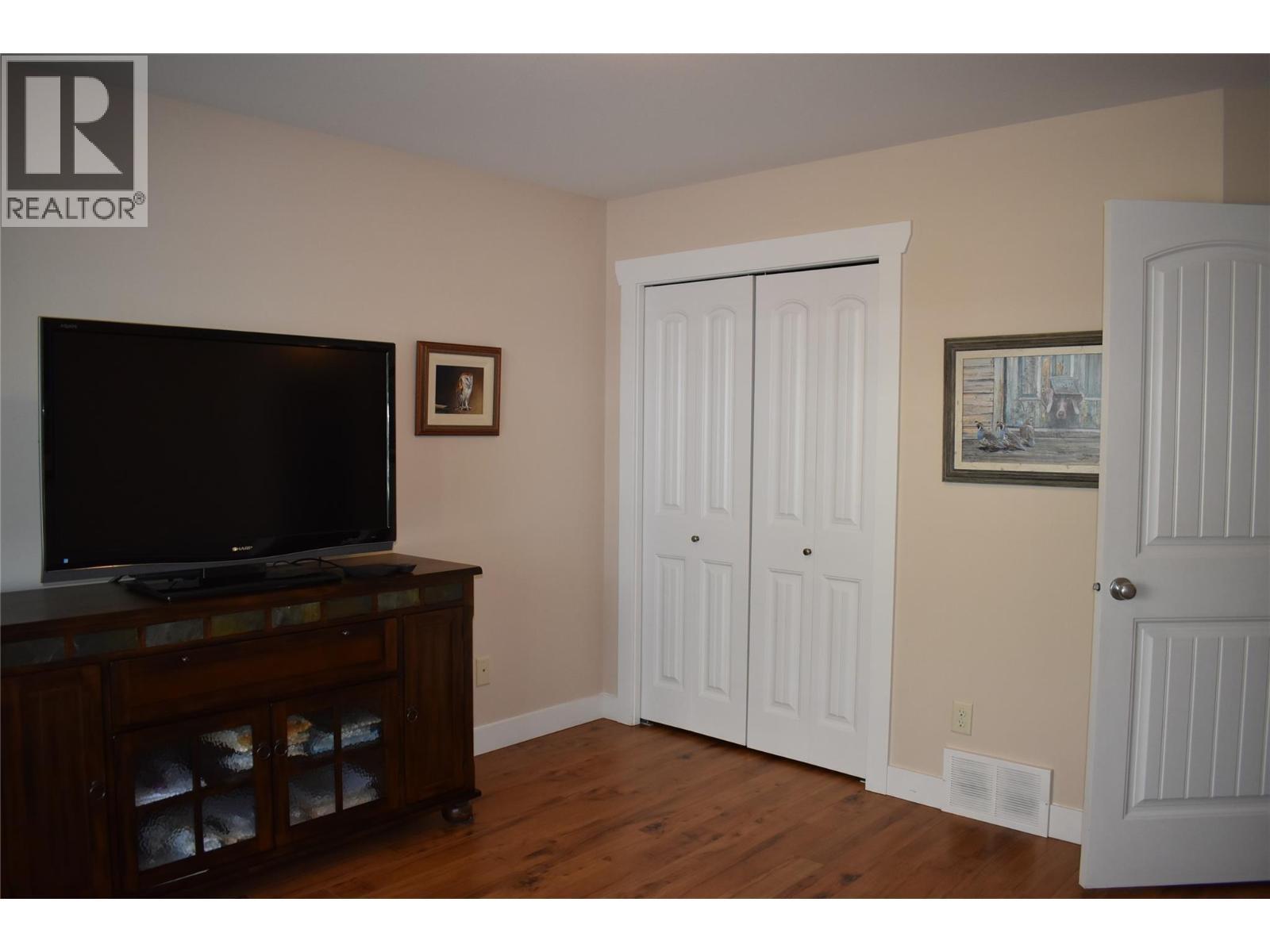 4400 Mclean Creek Road Unit# 207, Okanagan Falls, BC - Indoor