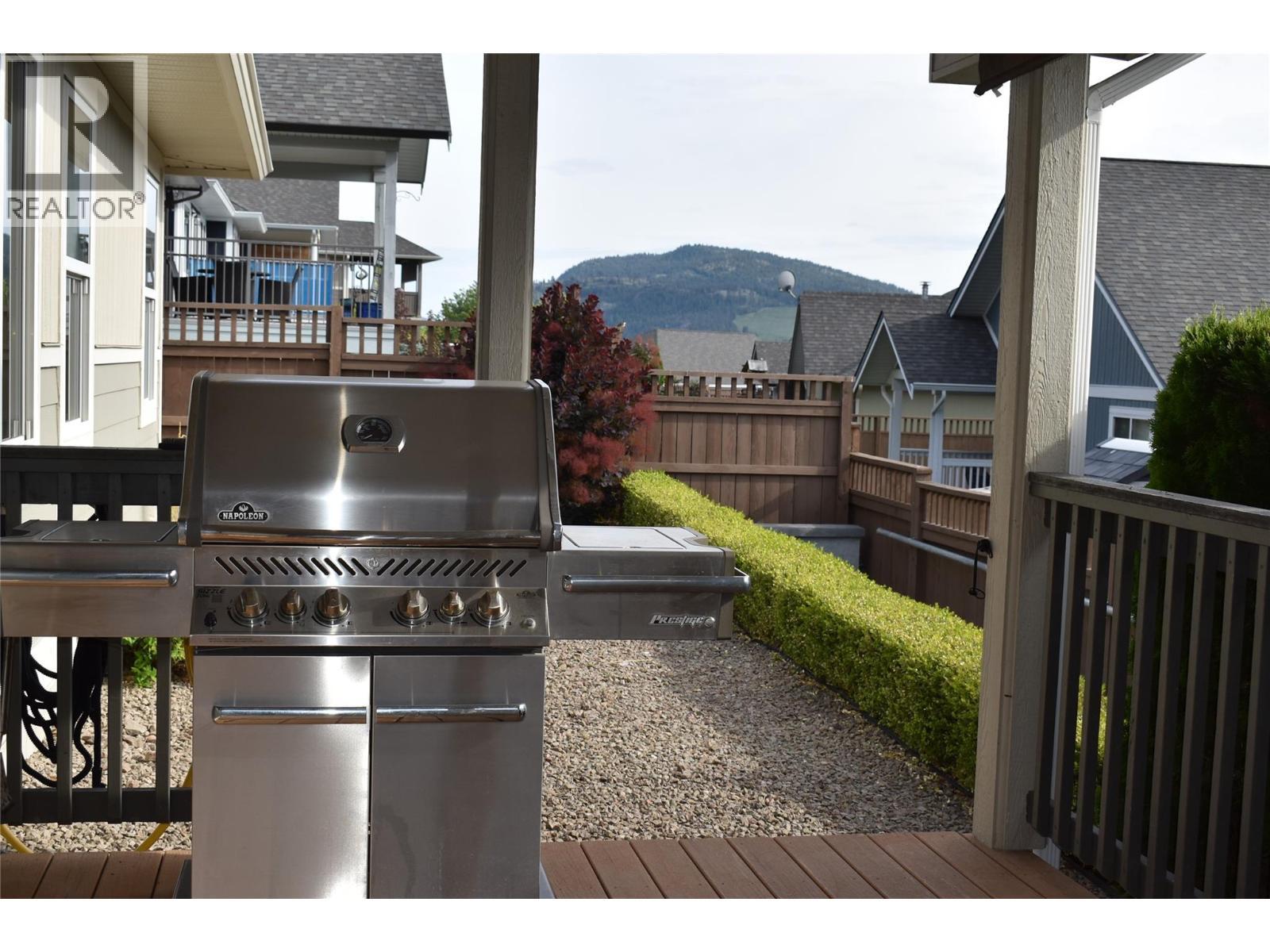 4400 Mclean Creek Road Unit# 207, Okanagan Falls, BC - Outdoor