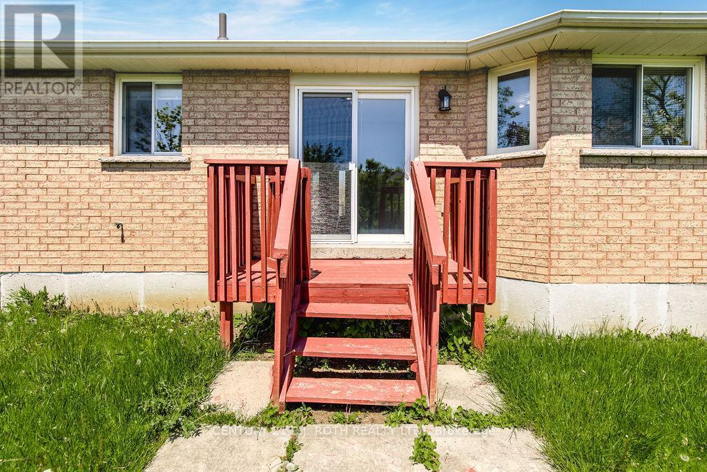 153 Livingstone Street W, Barrie, ON - Outdoor