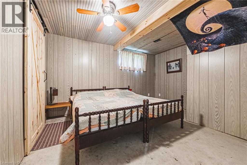 52 Wilcox Drive, Peacock Point, ON - Indoor Photo Showing Other Room