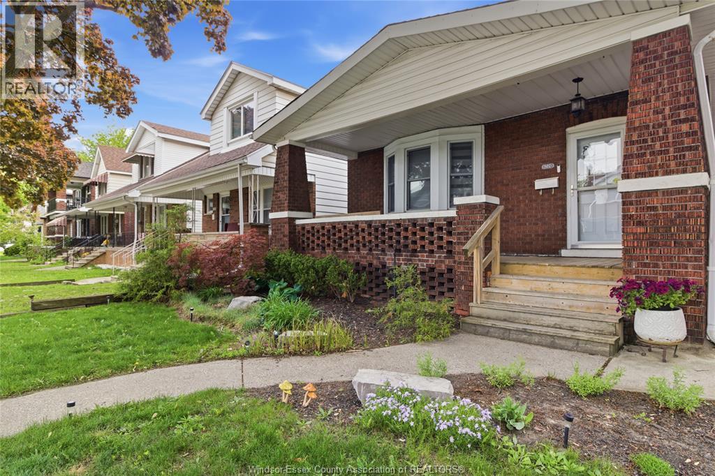 1220 Gladstone, Windsor, ON - Outdoor With Deck Patio Veranda