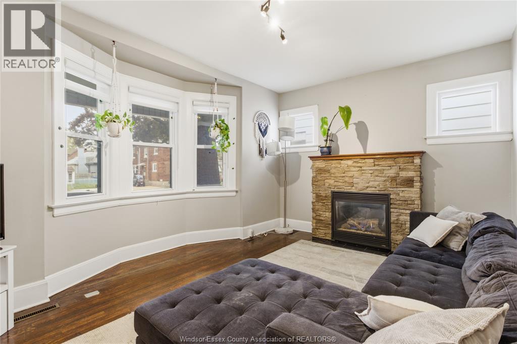 1220 Gladstone, Windsor, ON - Indoor Photo Showing Living Room With Fireplace