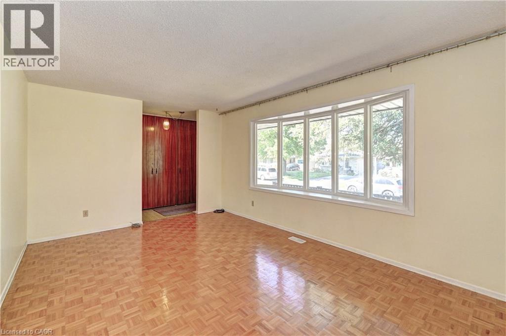 106 Kimberly Crescent, Kitchener, ON - Indoor Photo Showing Other Room