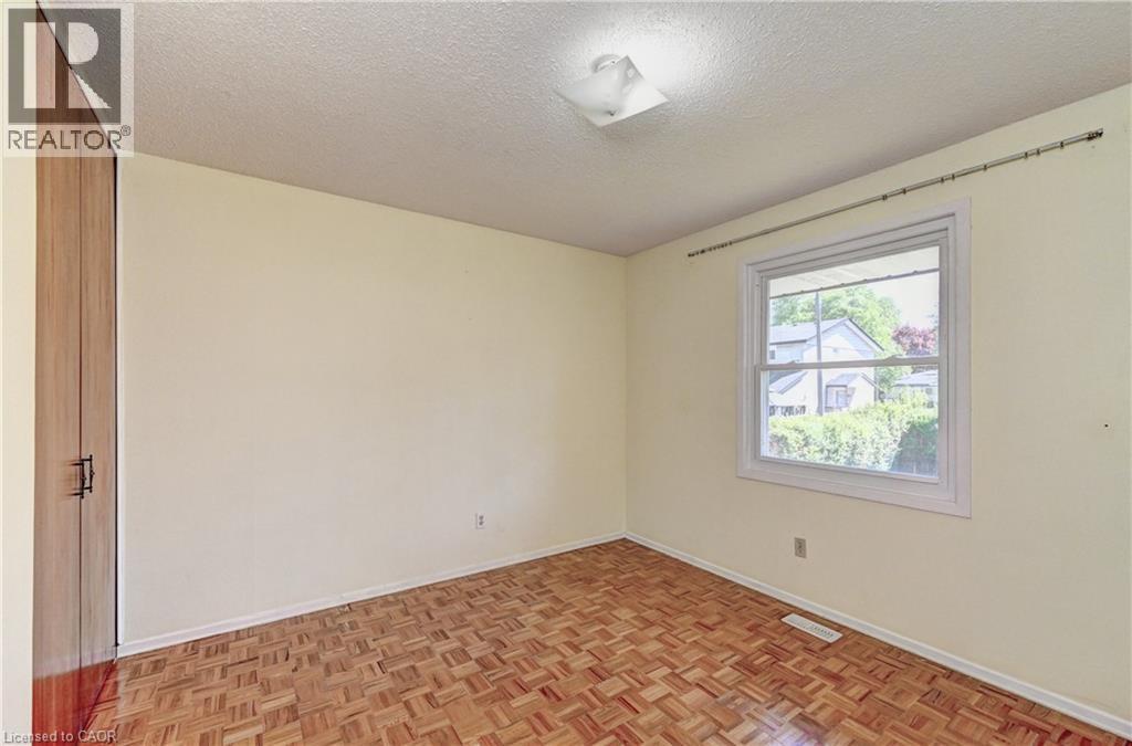 106 Kimberly Crescent, Kitchener, ON - Indoor Photo Showing Other Room