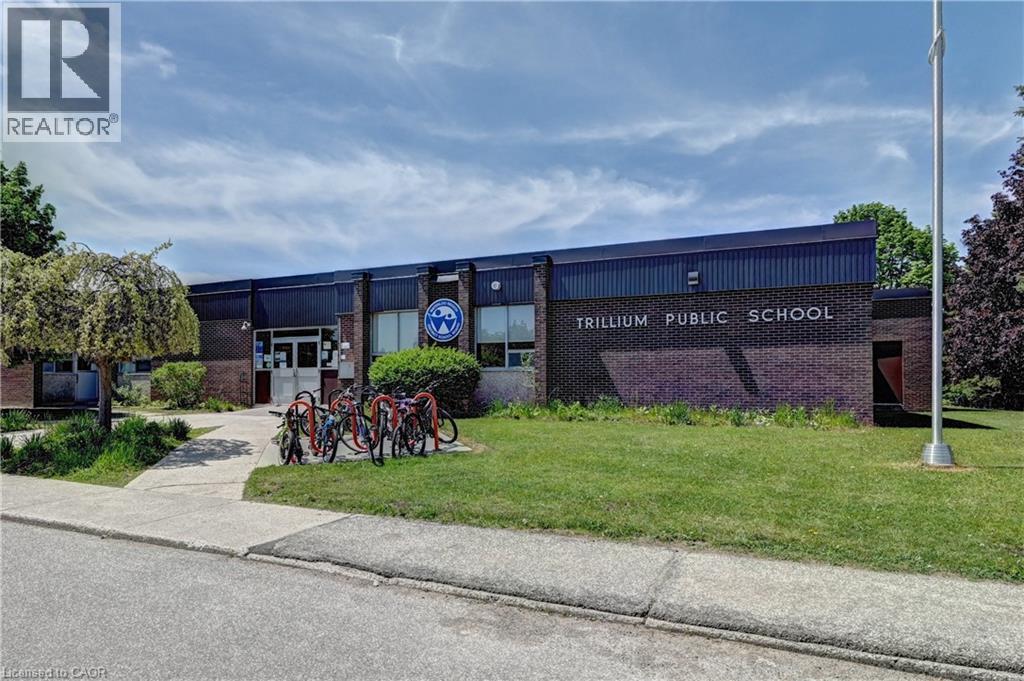 106 Kimberly Crescent, Kitchener, ON - Outdoor