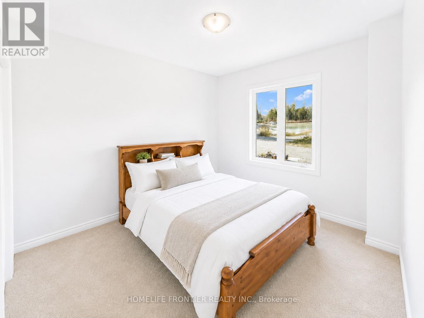 11 Spruceside Drive, Kawartha Lakes, ON - Indoor Photo Showing Bedroom
