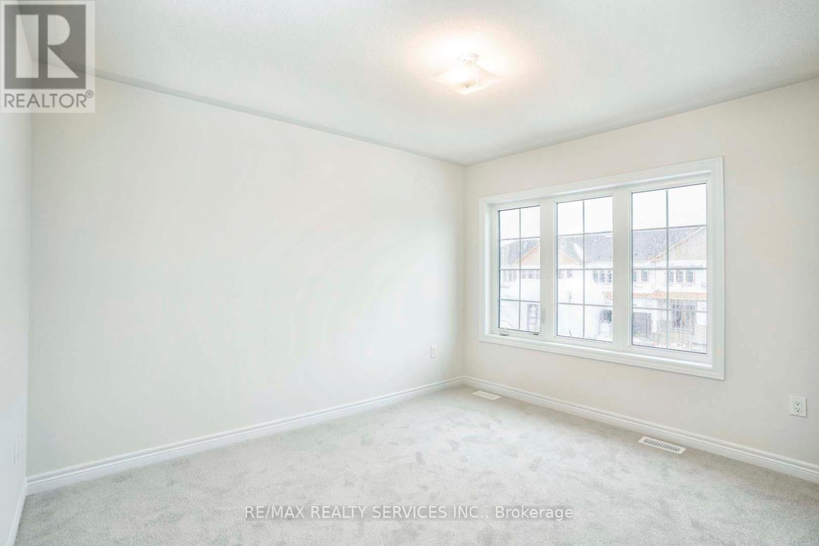 525 Red Elm Road, Shelburne, ON - Indoor Photo Showing Other Room