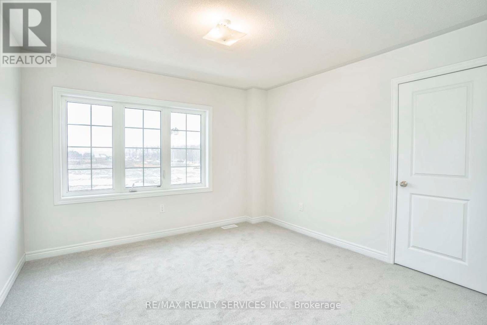 525 Red Elm Road, Shelburne, ON - Indoor Photo Showing Other Room