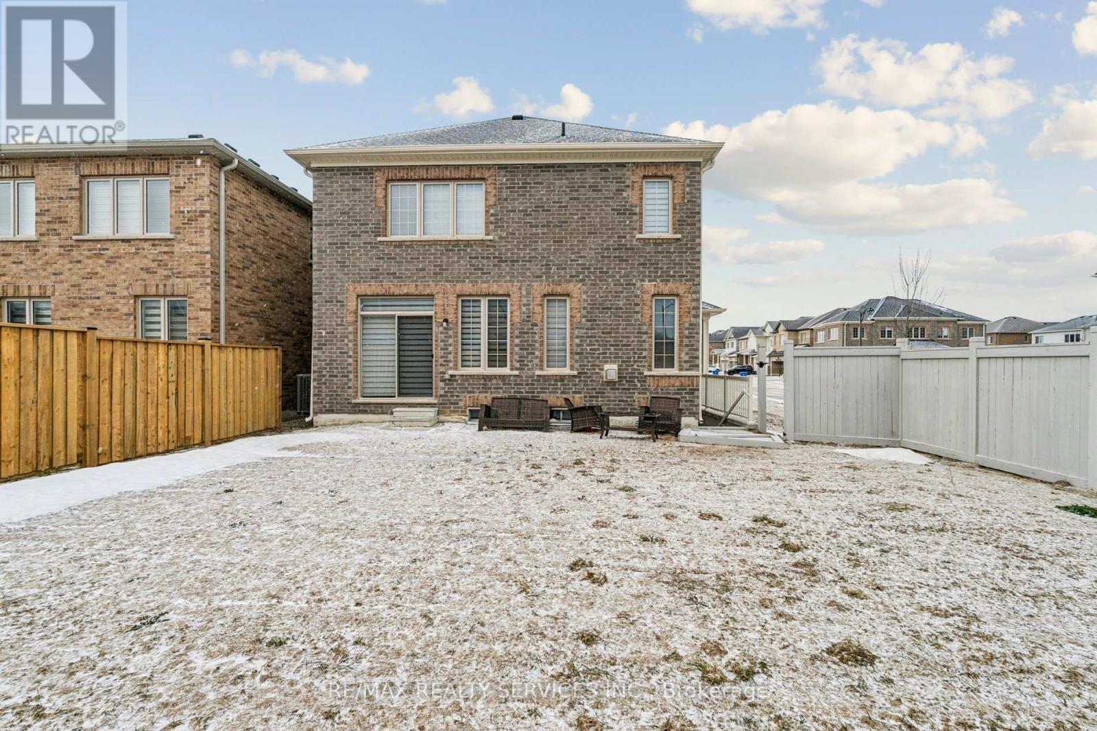 525 Red Elm Road, Shelburne, ON - Outdoor