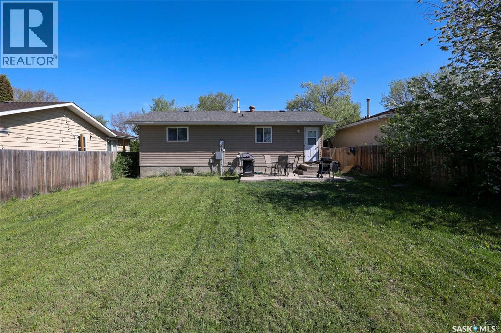 31 Paynter Crescent, Regina, SK - Outdoor
