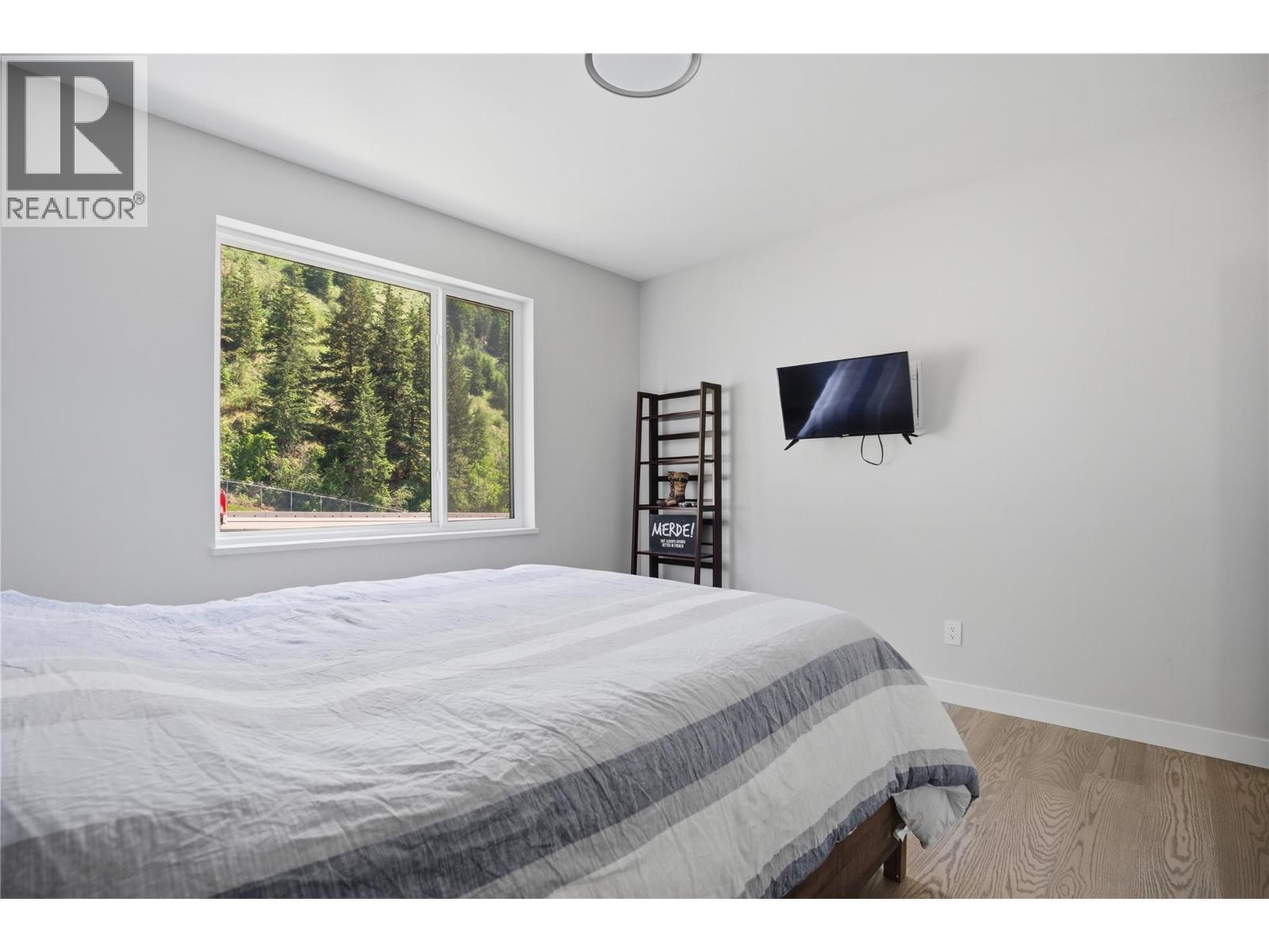 1015 Paquette Road, Chase, BC - Indoor Photo Showing Bedroom