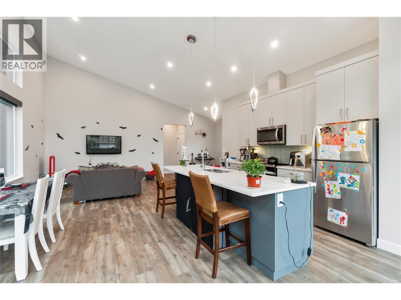 1015 Paquette Road, Chase, BC - Indoor