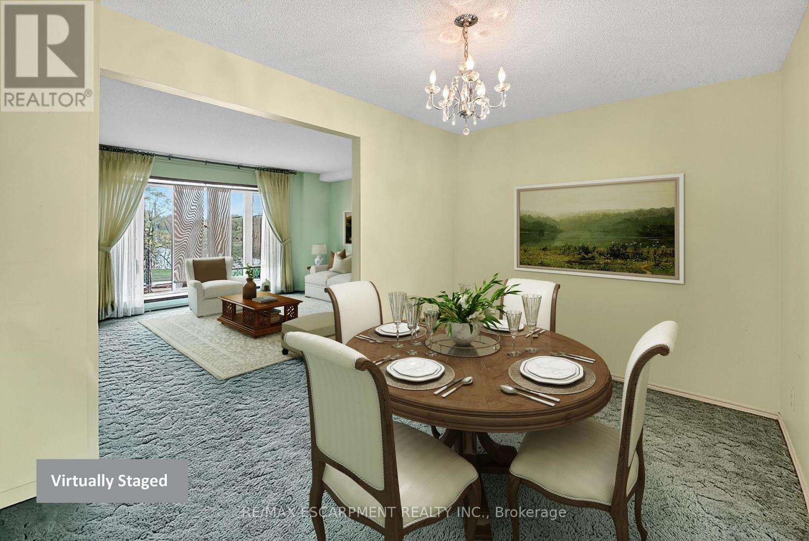 1 - 34 Bow Valley Drive, Hamilton, ON - Indoor Photo Showing Dining Room