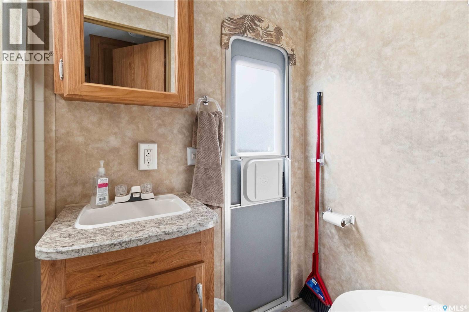 28 Bouchard Lane, Dickson Lake, SK