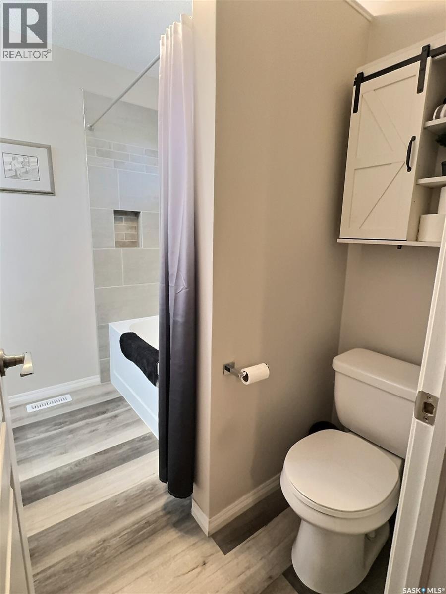 419 Clasky Drive, Estevan, SK - Indoor Photo Showing Bathroom