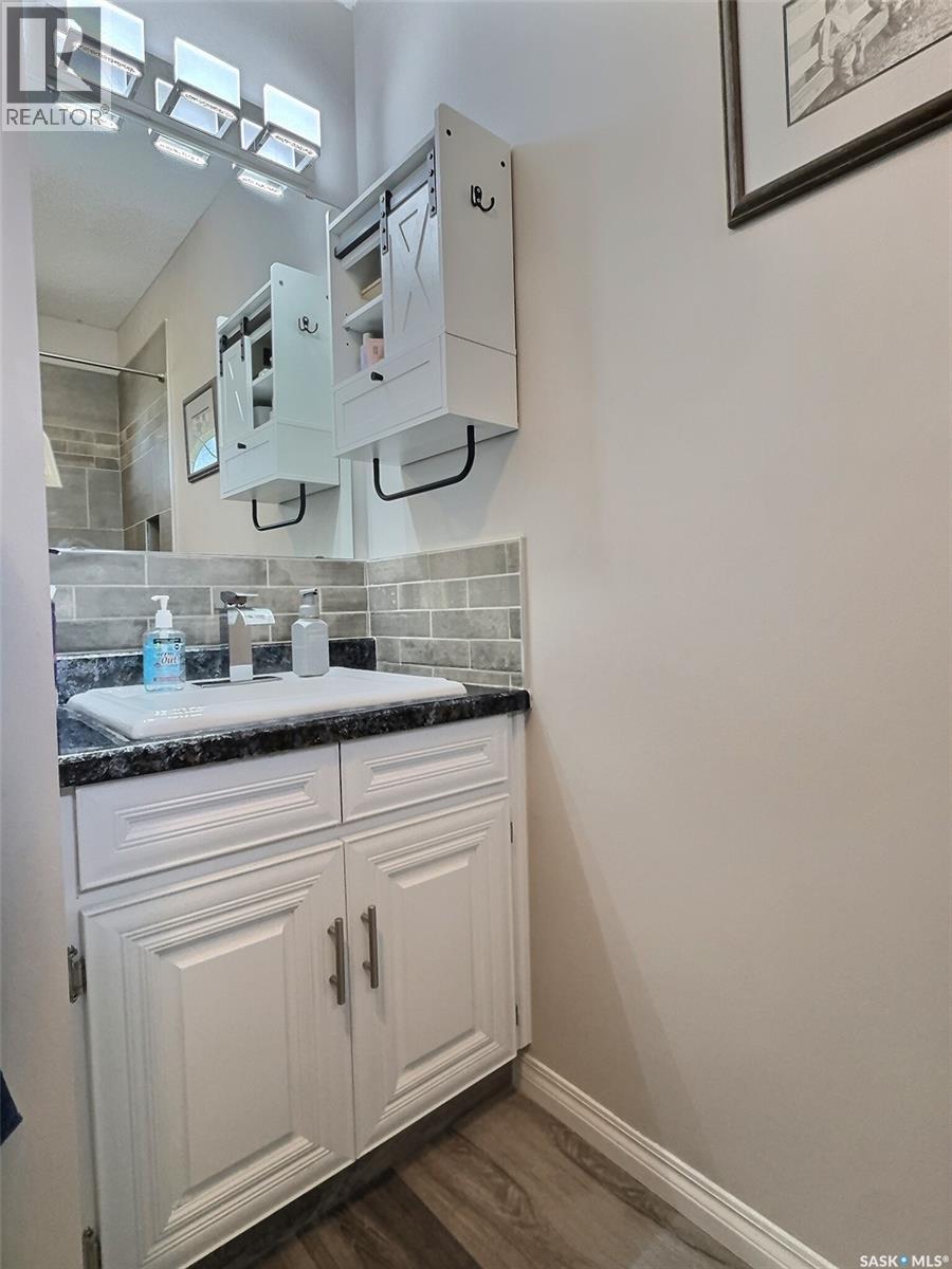 419 Clasky Drive, Estevan, SK - Indoor
