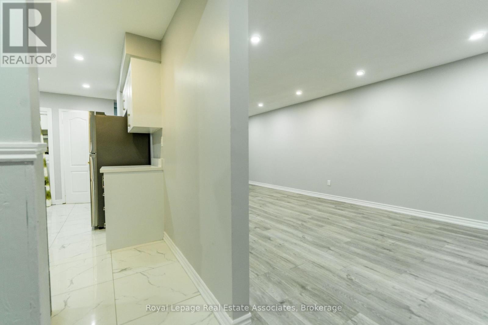 337 Hansen Road N, Brampton, ON - Indoor Photo Showing Other Room