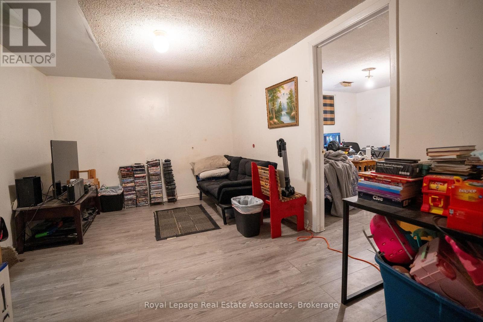 337 Hansen Road N, Brampton, ON - Indoor Photo Showing Other Room