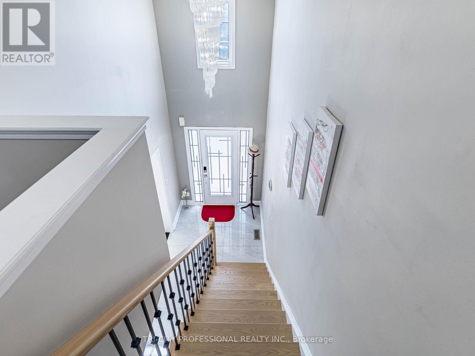 18 Sugarhill Drive, Brampton, ON - Indoor Photo Showing Other Room