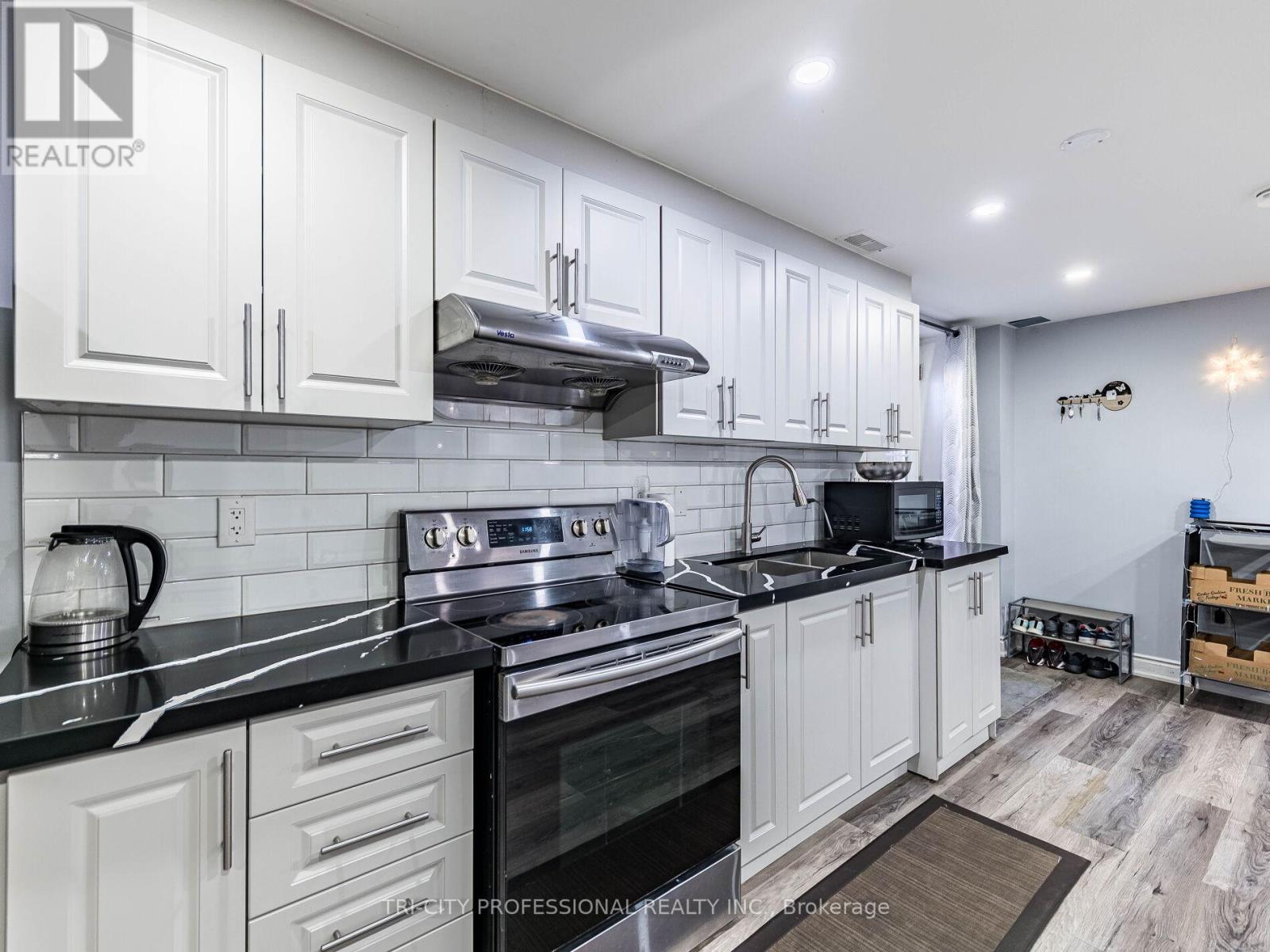 18 Sugarhill Drive, Brampton, ON - Indoor