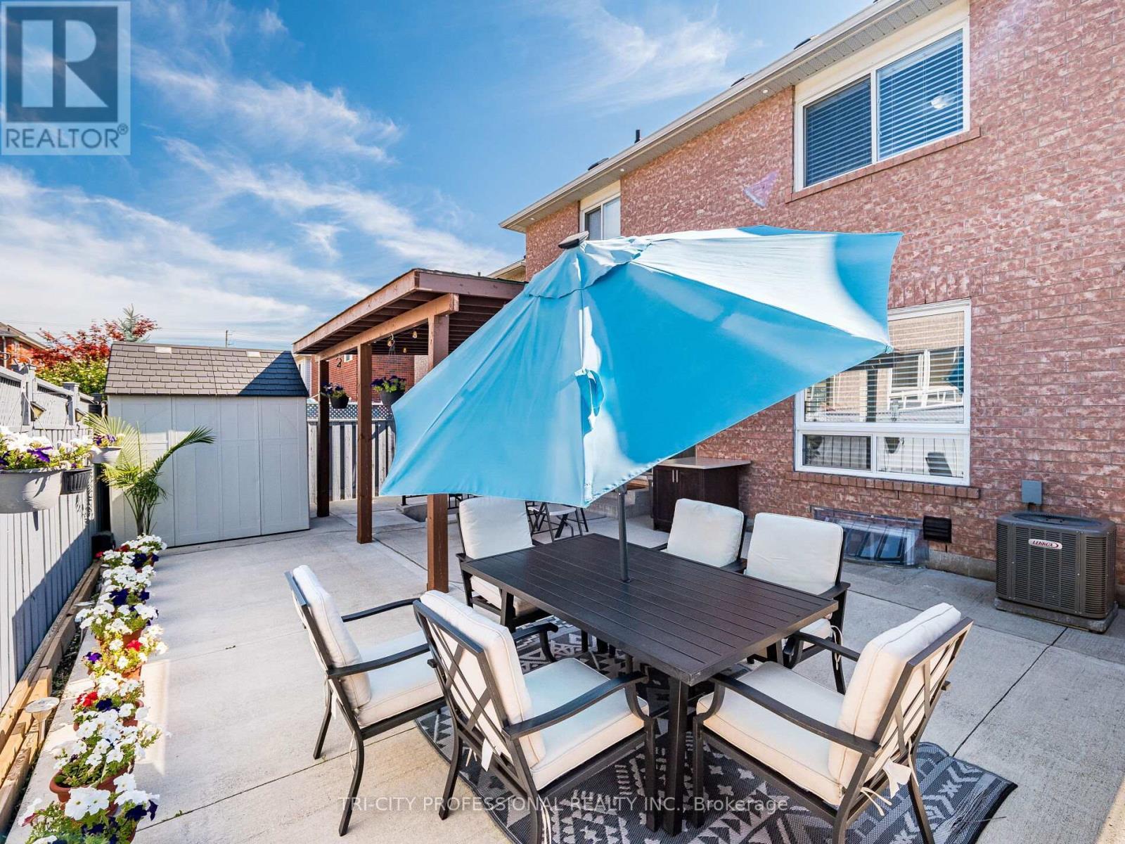 18 Sugarhill Drive, Brampton, ON - Outdoor With Deck Patio Veranda With Exterior