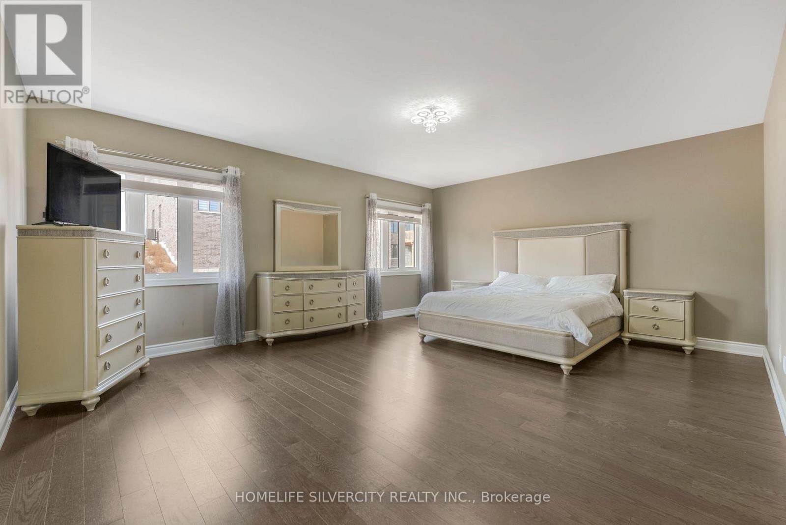 85 James Walker Avenue, Caledon, ON - Indoor Photo Showing Bedroom