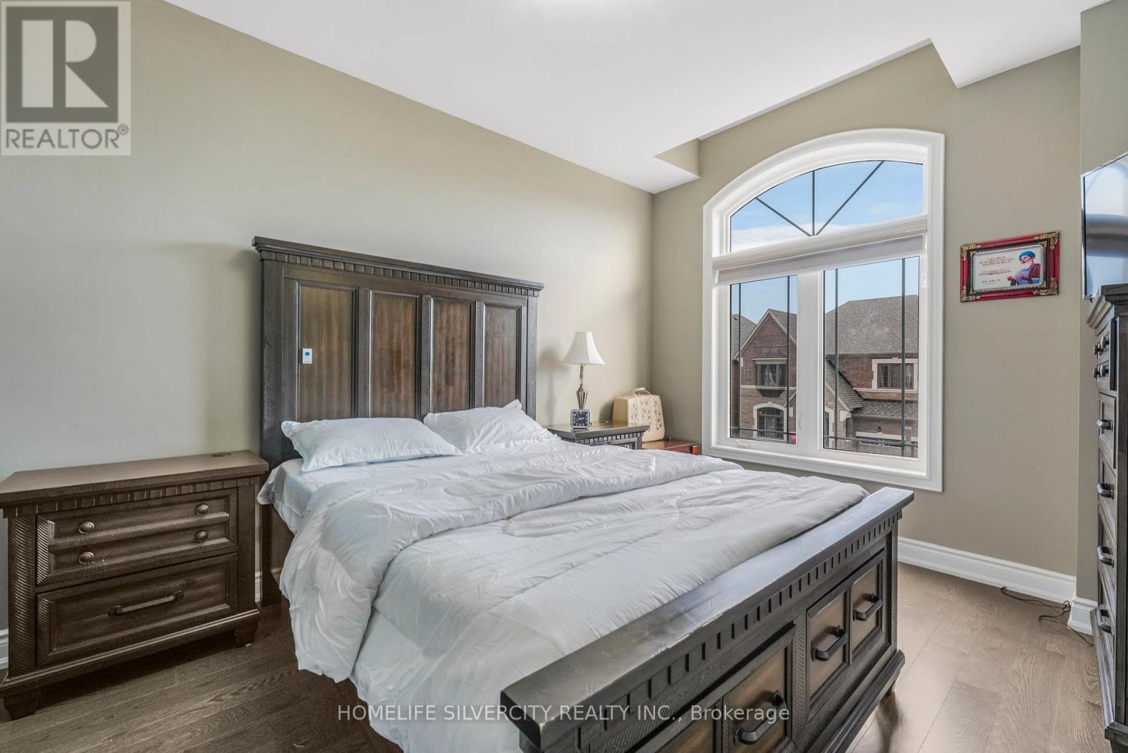 85 James Walker Avenue, Caledon, ON - Indoor Photo Showing Bedroom