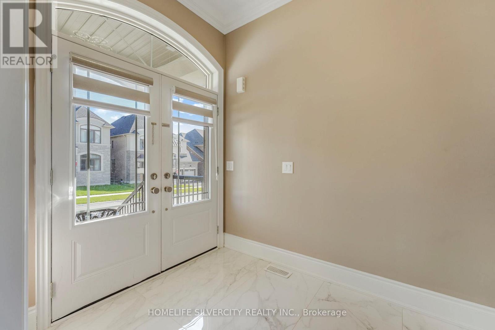 85 James Walker Avenue, Caledon, ON - Indoor Photo Showing Other Room