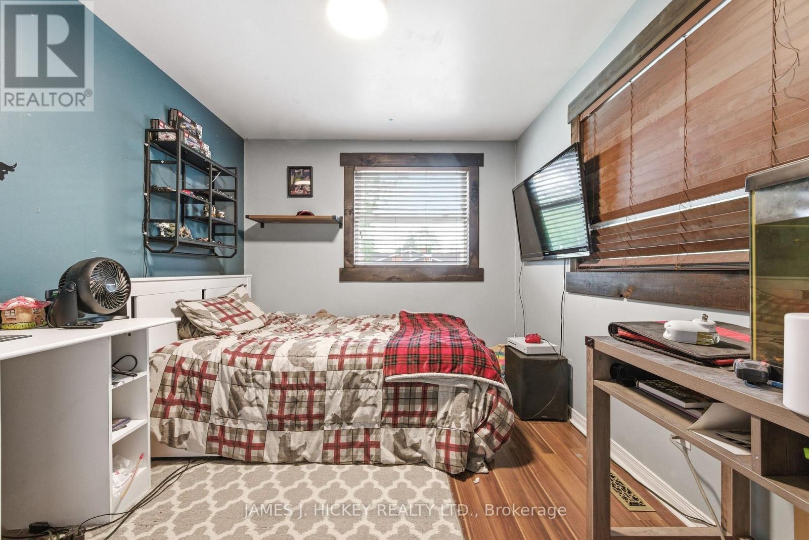 1 Tamarack Street, Deep River, ON - Indoor Photo Showing Bedroom