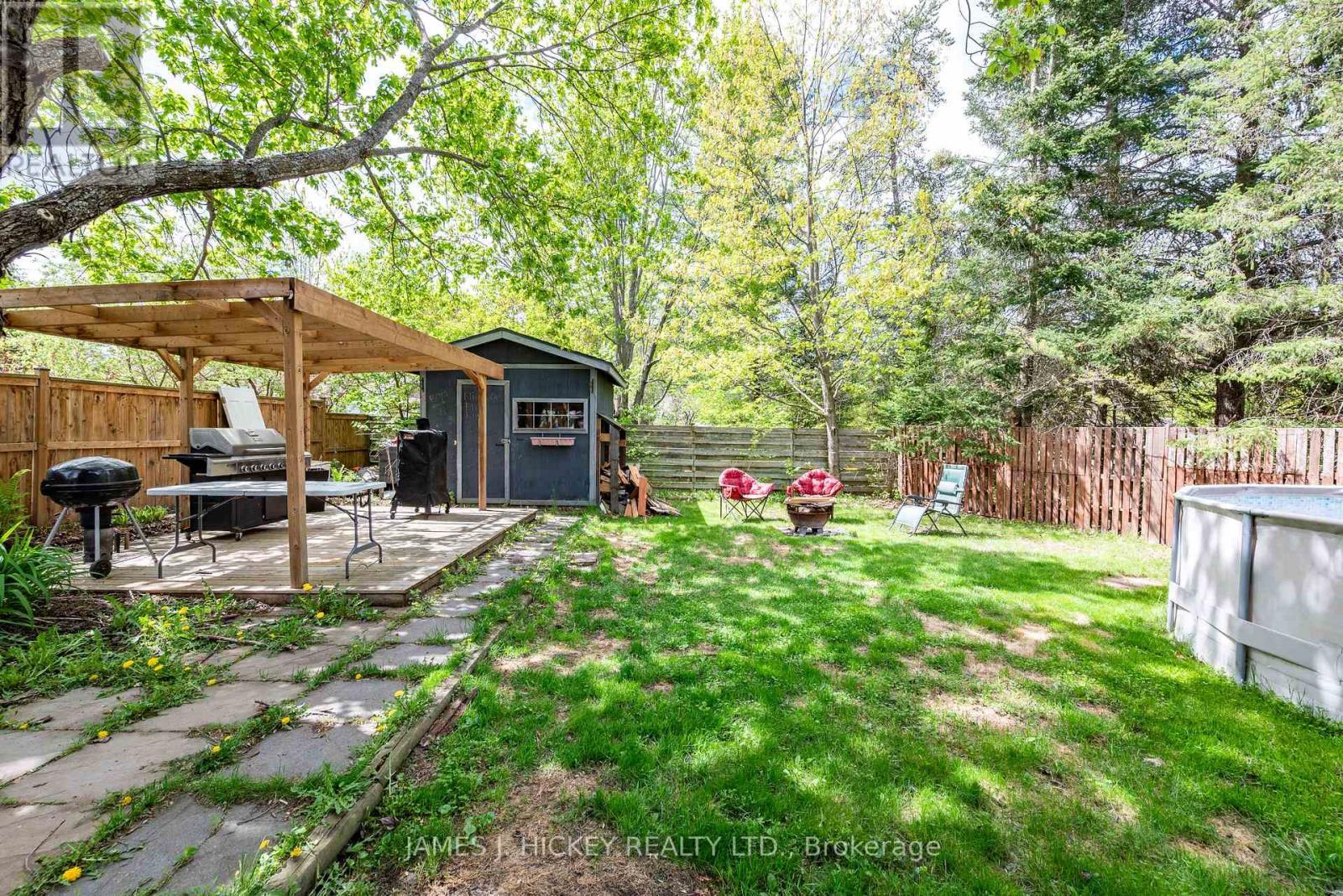 1 Tamarack Street, Deep River, ON - Outdoor