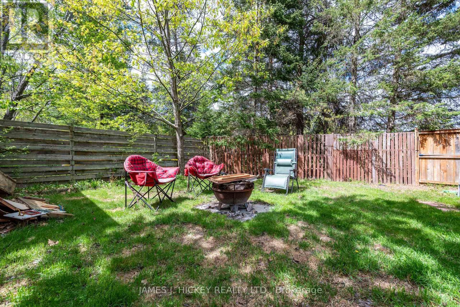 1 Tamarack Street, Deep River, ON - Outdoor
