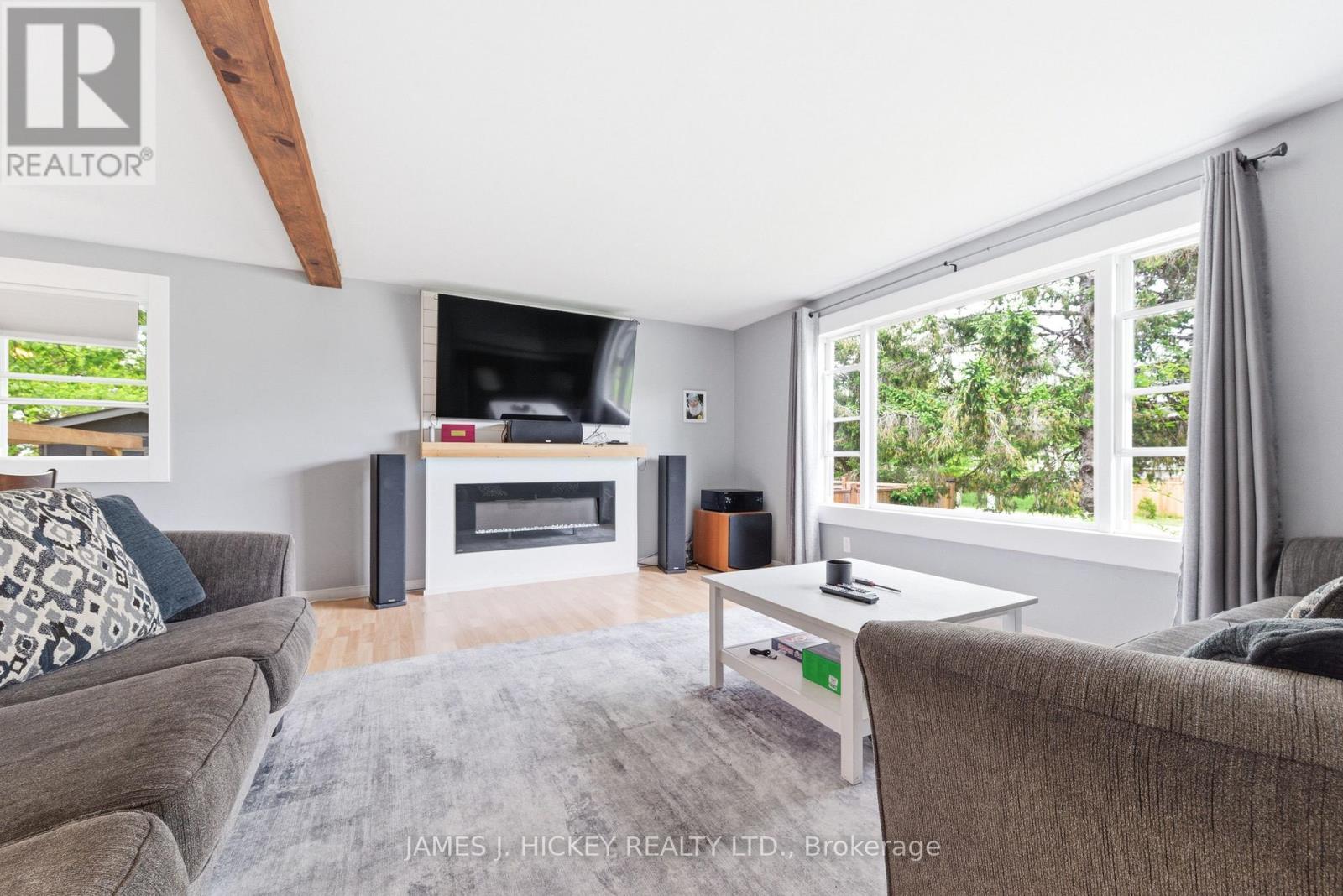 1 Tamarack Street, Deep River, ON - Indoor Photo Showing Living Room With Fireplace